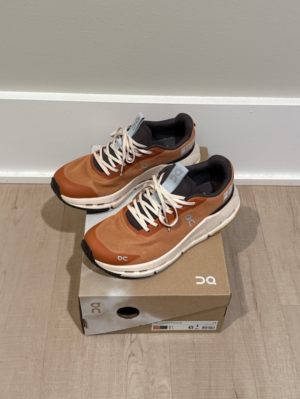 On - Cloudnova Form 2 - Sandstone/Pebble - W5 - Picture 4 of 5